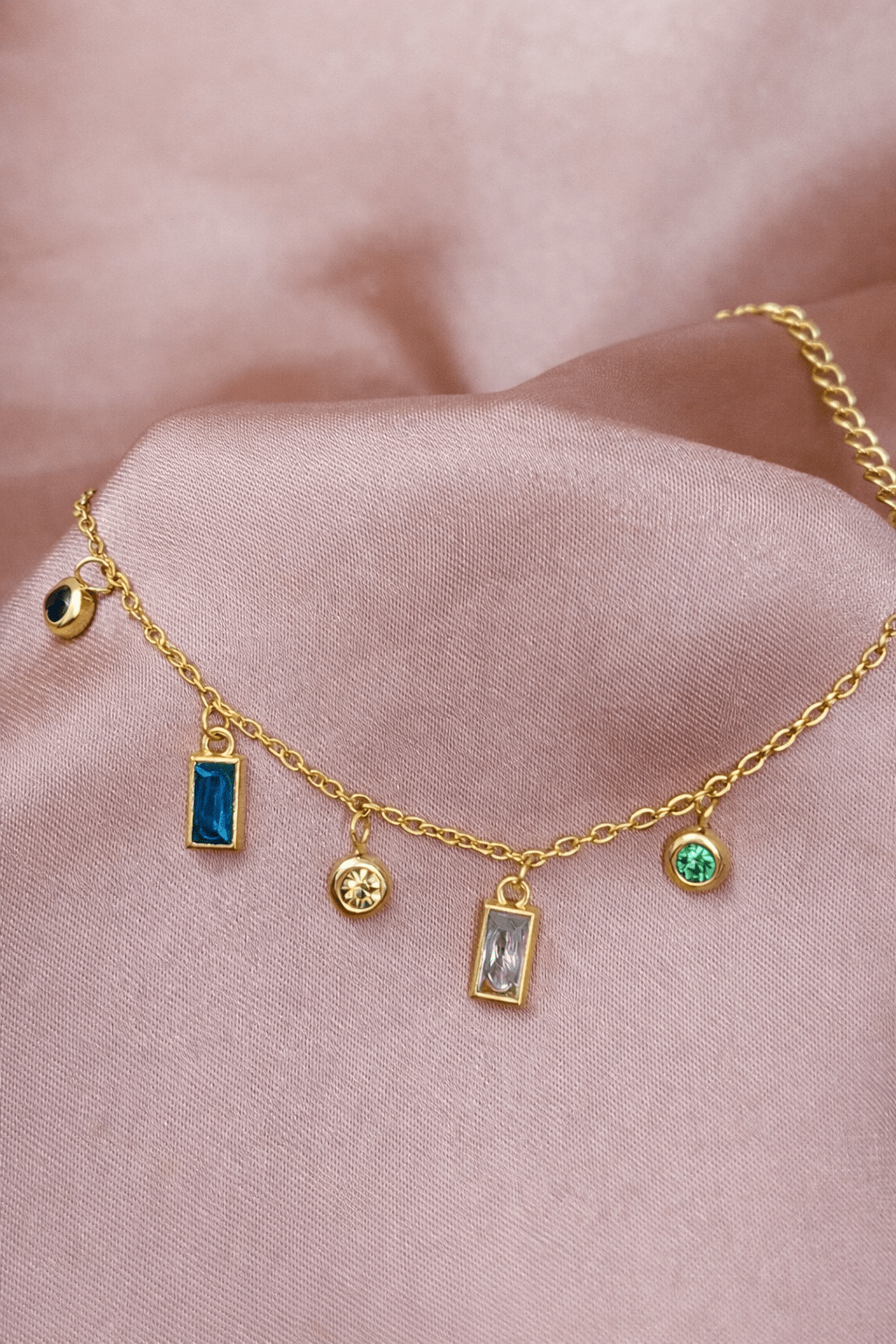 ✨️ Prismatic Trinkets Bracelet – Aurã de Luxé - Aurã de Luxê