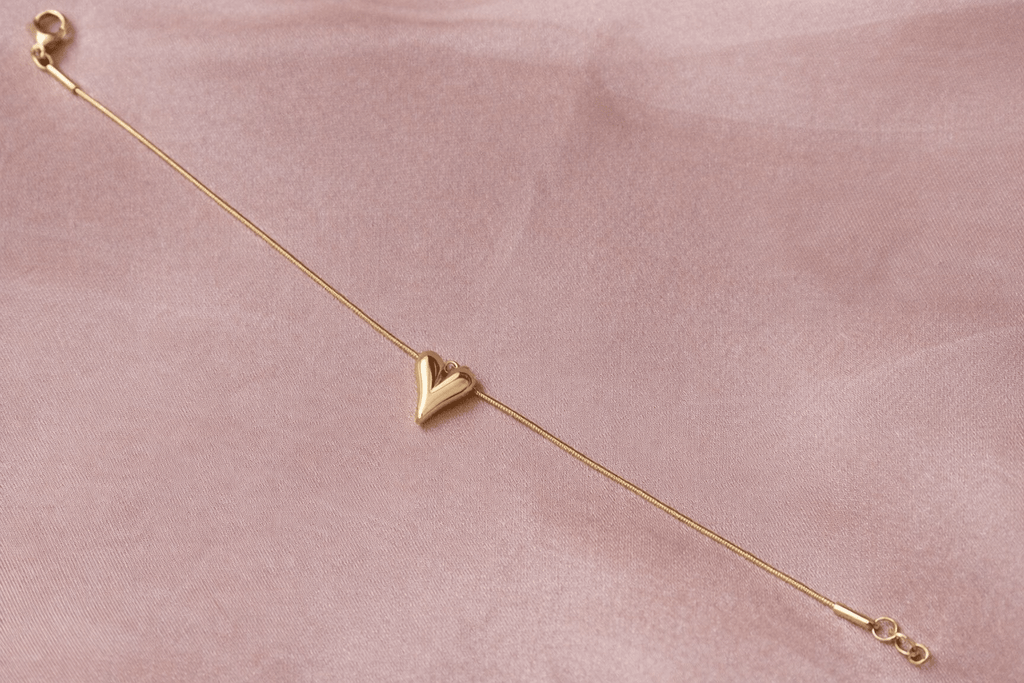 ✨ Amour Curve Bracelet – Aurã de Luxé - Aurã de Luxê