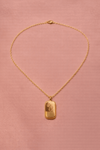 ✨ Fleur Script Pendant Necklace — Aurã de Luxé - Aurã de Luxê