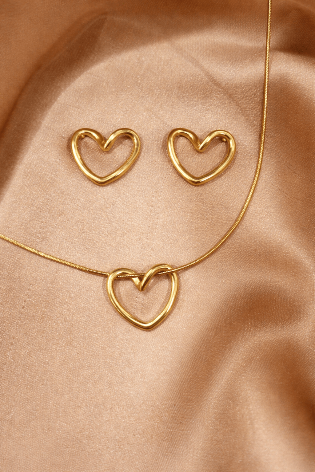 ✨ Open Heart Gold - Tone Locket Set – Aurã de Luxé - Aurã de Luxê
