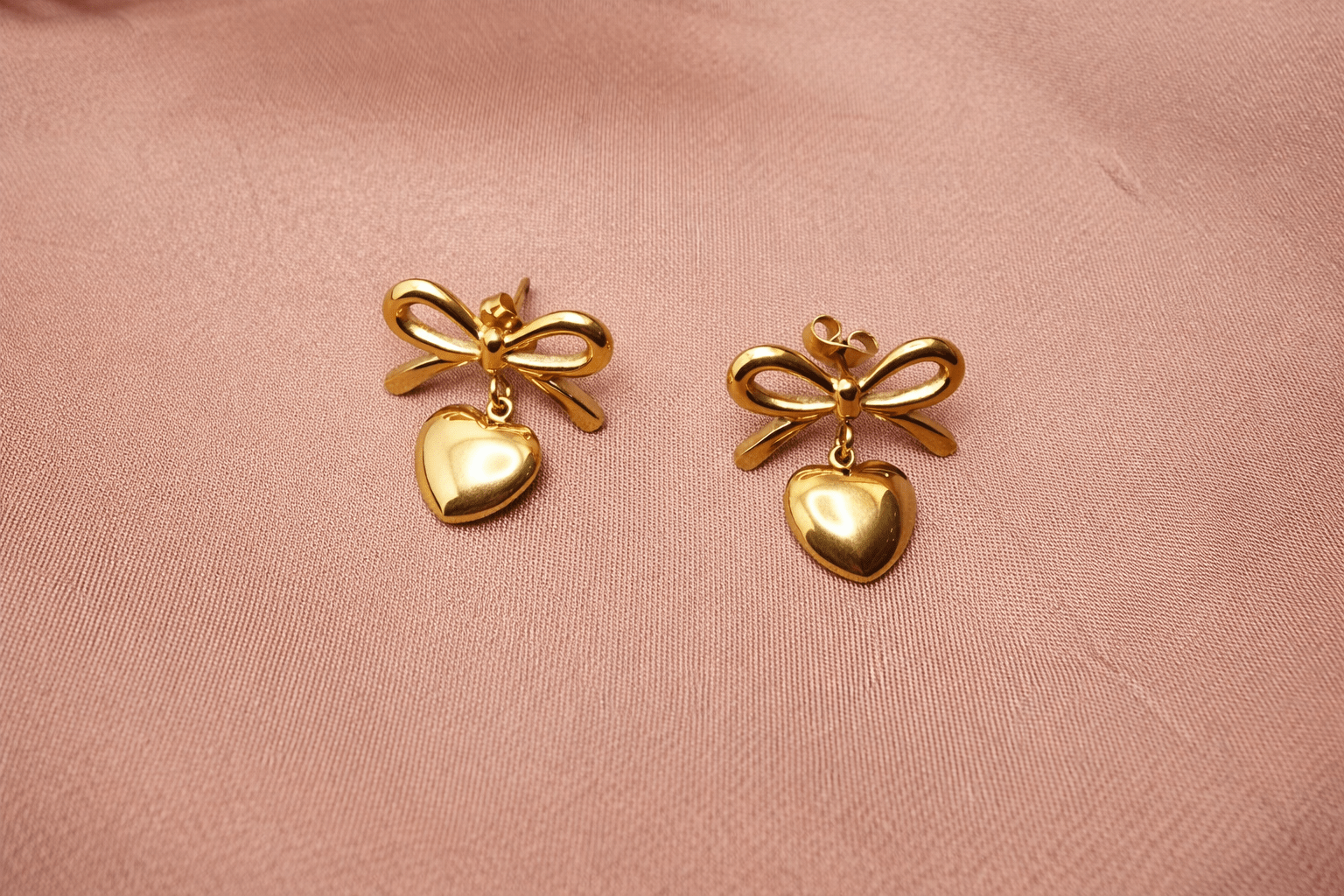 ✨ Élégance Bow and Heart Locket Set — Aurã de Luxé - Aurã de Luxê