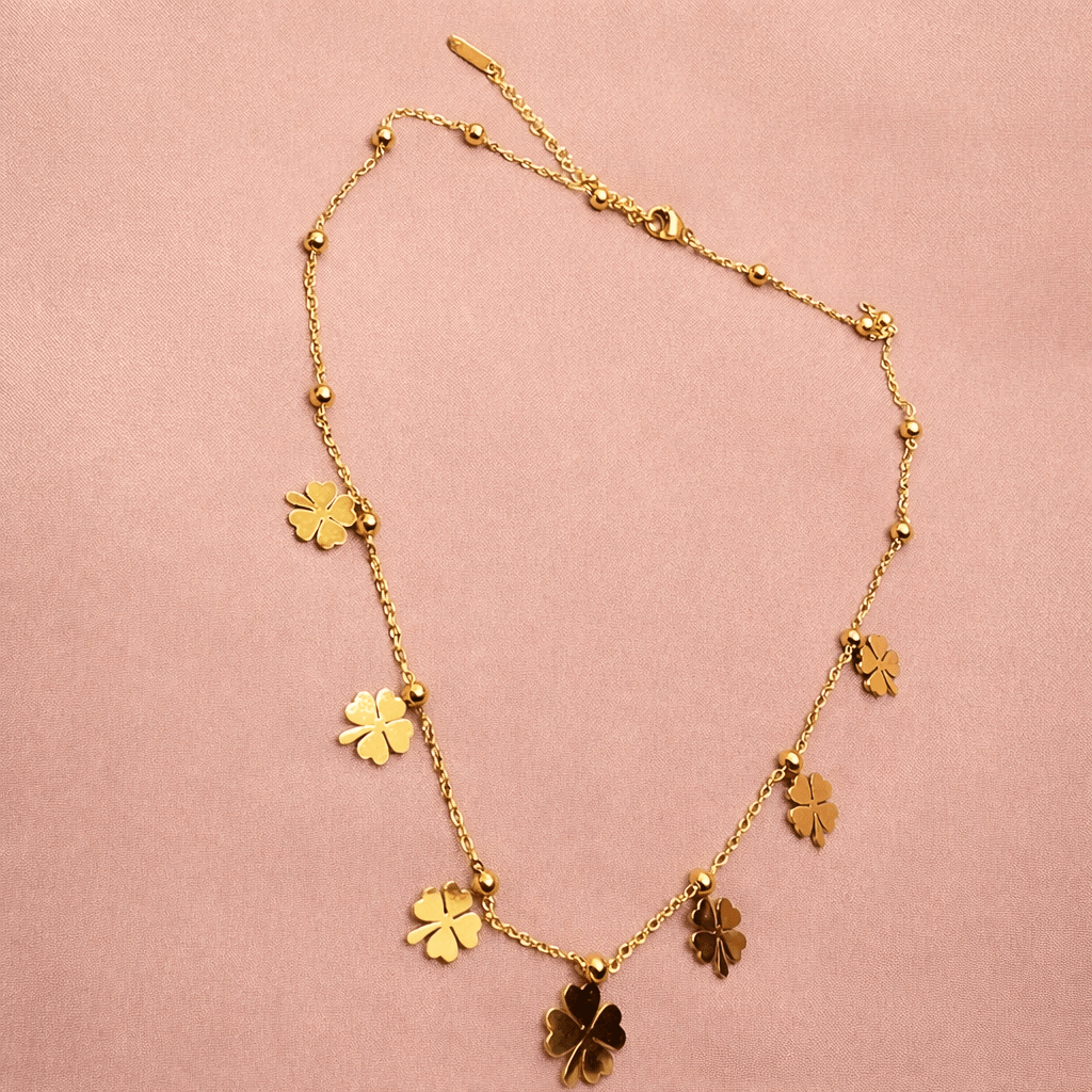 ✨ Beaded Flowers Charm Necklace — Aurã de Luxé - Aurã de Luxê