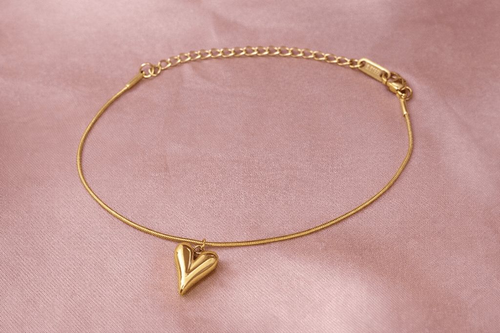 ✨ Amour Curve Bracelet – Aurã de Luxé - Aurã de Luxê