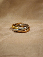 ✨ Trinity Interlace Ring – Aurã de Luxé