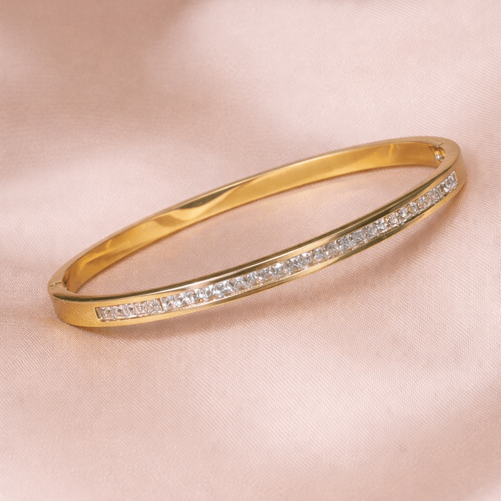 ✨ Celeste Pave Band Cuff — Aurã de Luxé - Aurã de Luxê