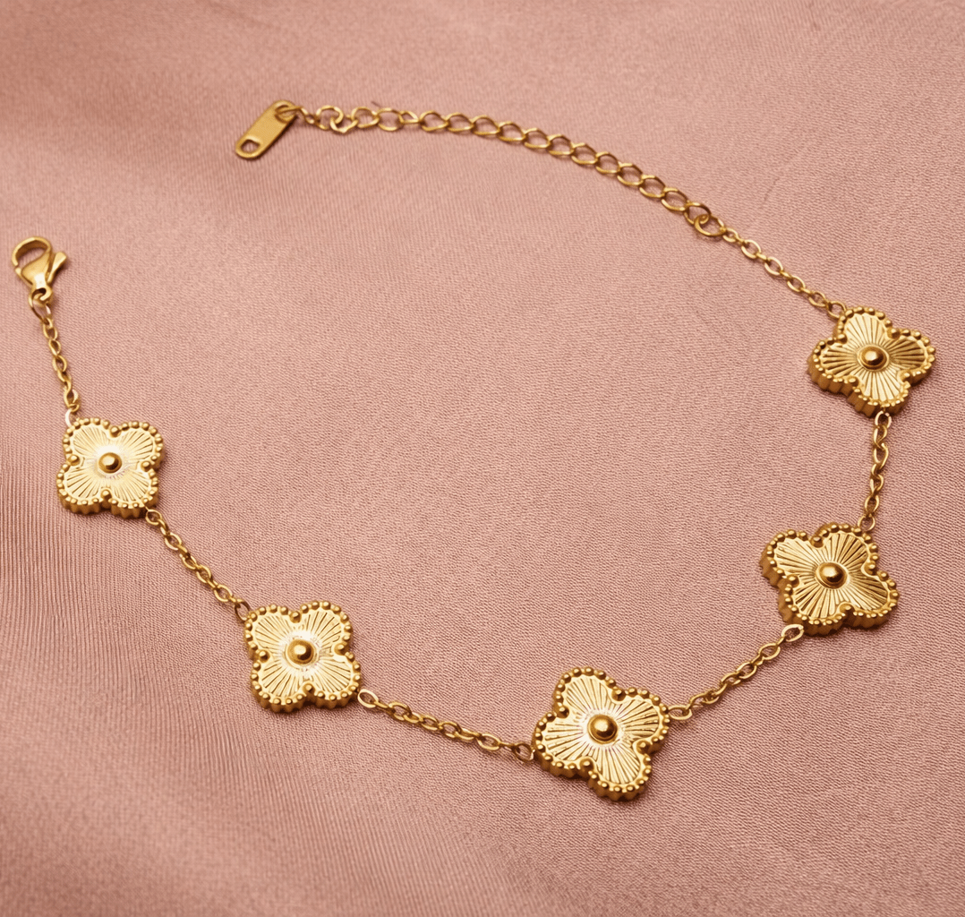 ✨ Gold Clover Élan Bracelet — Aurã de Luxé - Aurã de Luxê