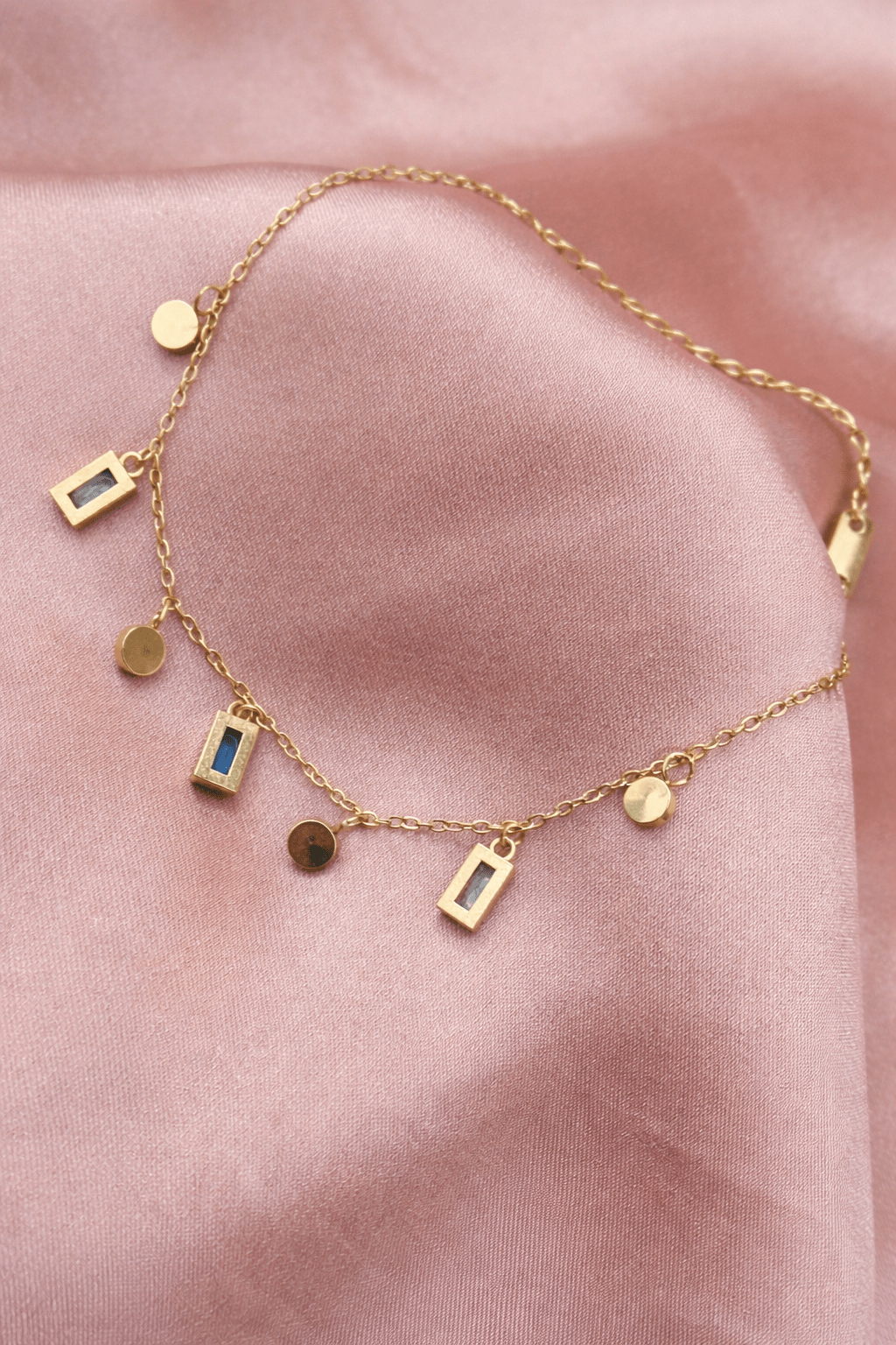 ✨️ Prismatic Trinkets Bracelet – Aurã de Luxé - Aurã de Luxê